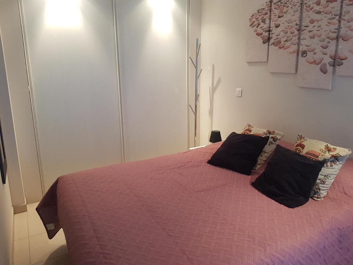 Beau appartement avec garage fermé Beausoleil Esterno foto