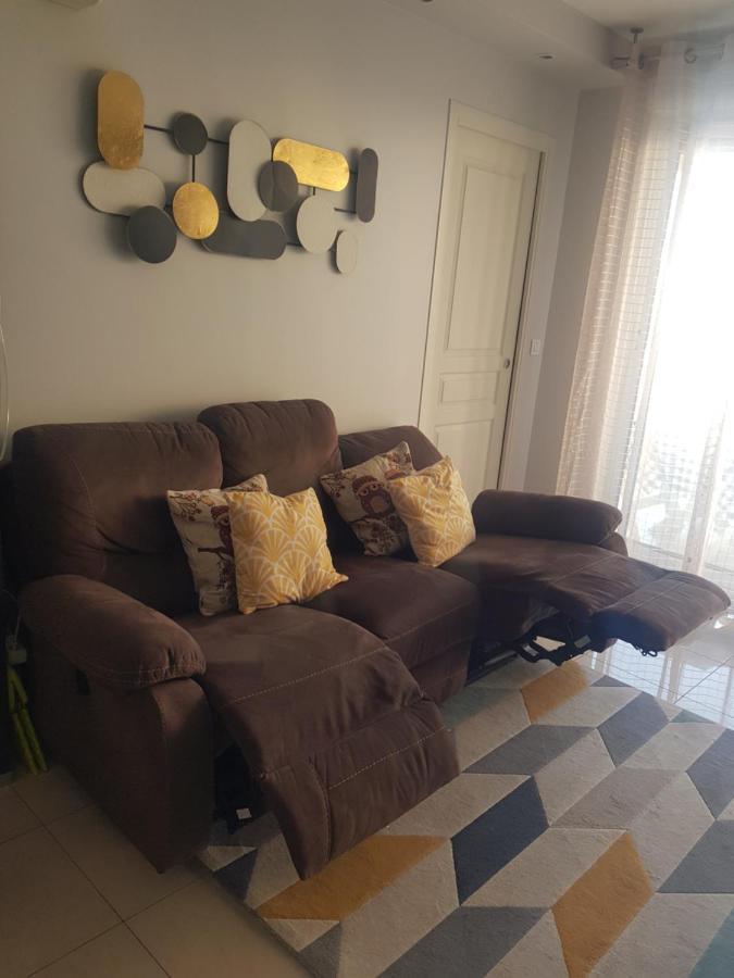 Beau appartement avec garage fermé Beausoleil Esterno foto