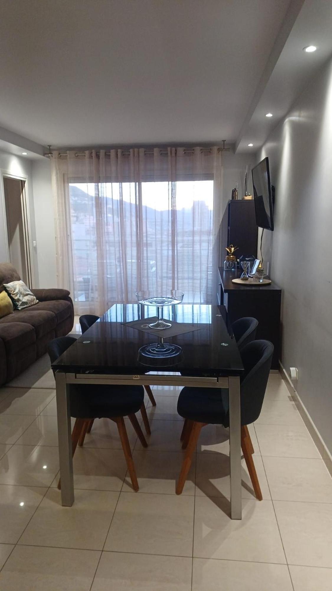 Beau appartement avec garage fermé Beausoleil Esterno foto